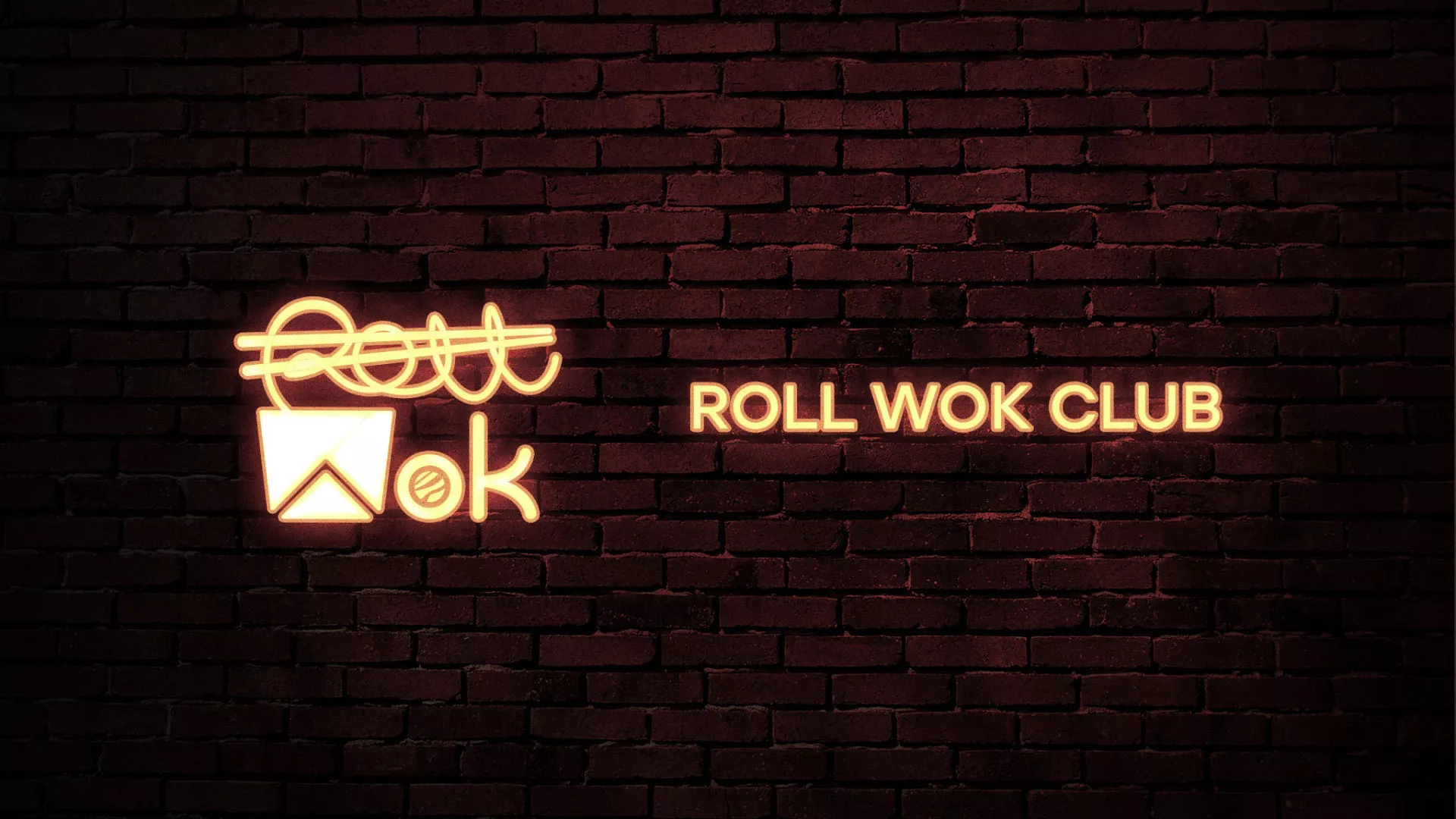Разработка логотипа суши-бара «Roll Wok Club» в Кировске