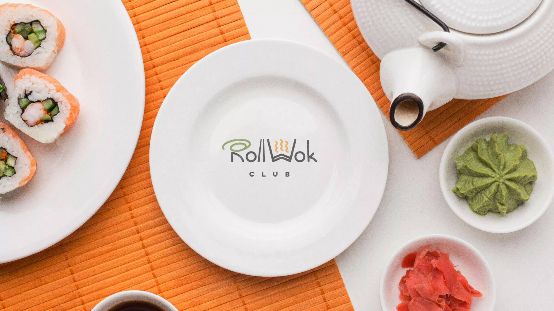 Разработка логотипа и фирменного стиля в Кировске для суши-бара «Roll Wok Club» Разработка логотипа и фирменного стиля в Кировске для суши-бара «Roll Wok Club»